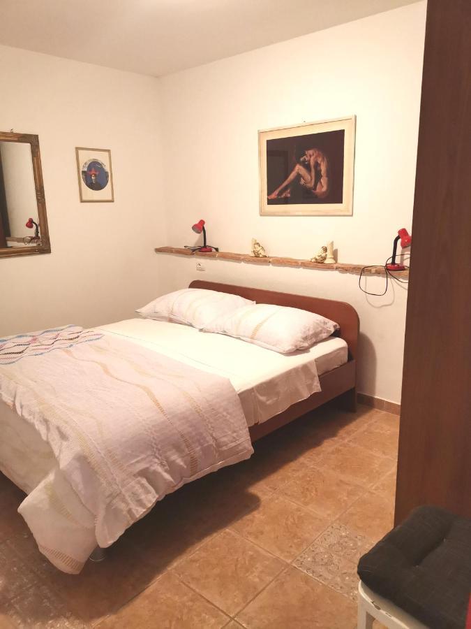 Apartment Giulio - 10Mt To The Beach Rovigno Esterno foto