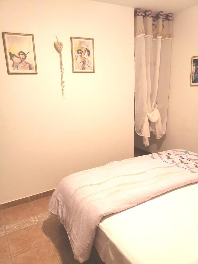 Apartment Giulio - 10Mt To The Beach Rovigno Esterno foto
